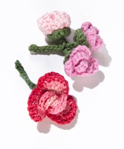 Crochet Flower: Rolled Rose and Rosebud